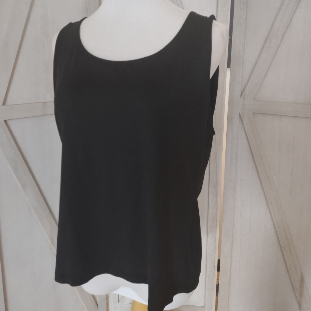 Black Shell Tank Top - Picture 12 of 16